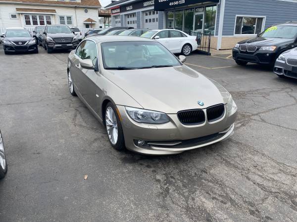 2011 BMW 335i CONVERTIBLE - - by dealer - vehicle for sale in milwaukee, WI – photo 2