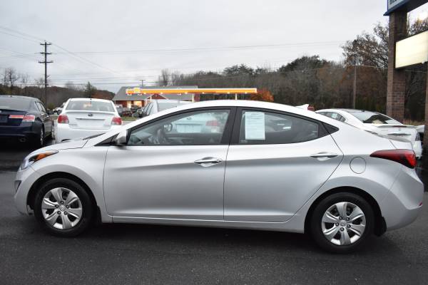 2016 Hyundai Elantra SE - Excellent Condition - Best Deal - cars &... for sale in Lynchburg, VA – photo 8
