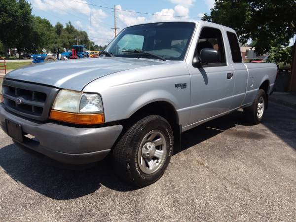 02 FORD RANGER XLT SUPER CAB (5 SPEED) for sale in Franklin, OH – photo 2