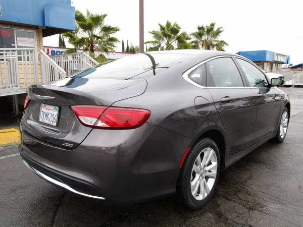 2015 Chrysler 200 - BLUETOOTH - GAS SAVER - GREAT COMMUTER CAR for sale in Sacramento , CA – photo 3