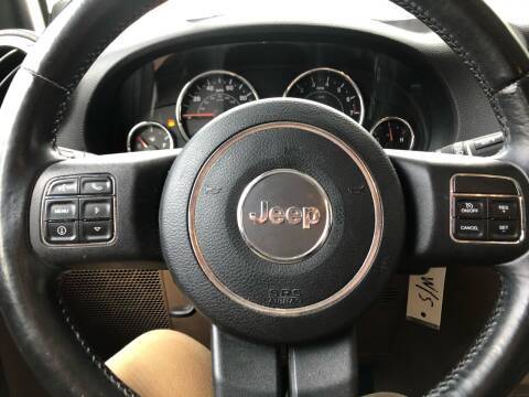 18, 999 2012 Jeep Wrangler 4 DOOR Sahara 4x4 NAV, Leather, 132k for sale in Belmont, VT – photo 13