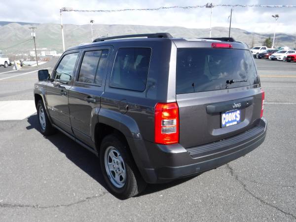 2015 Jeep Patriot Sport 4DR SUV With Hard To Find 5-Speed Manual for sale in LEWISTON, ID – photo 5