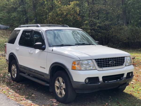 2005 Ford Explorer XLT Clean for sale in Glyndon, District Of Columbia – photo 3