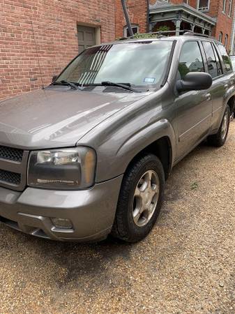 2008 Chevy Trailblazer LT 4WD Sport - Low Miles - - by for sale in Portsmouth, VA – photo 2