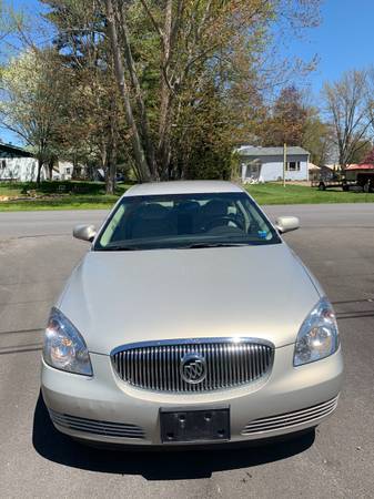 LOW MILE 2008 Buick Lucerne for sale in Cicero, NY – photo 2