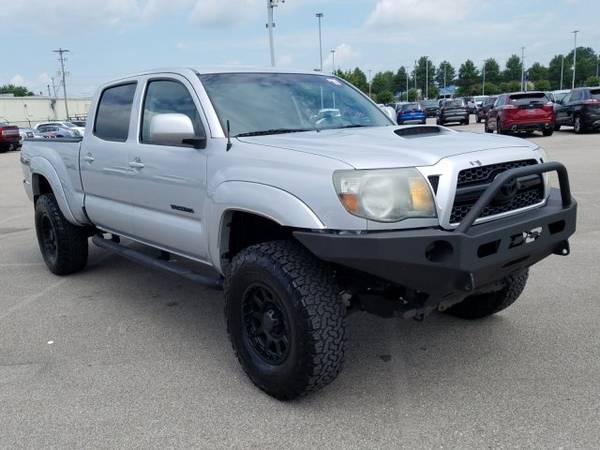 2011 Toyota Tacoma PreRunner SKU:BM029929 Double Cab for sale in Memphis, TN – photo 4