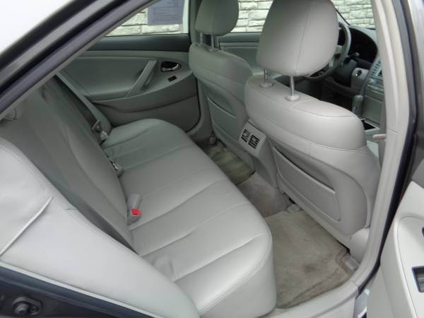 ♦ 2007 Toyota Camry Hybrid Sedan! Leather / Navigation! Clean ♦ -... for sale in Algona, WA – photo 12