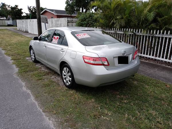 Toyota Camry - cars & trucks - by owner - vehicle automotive sale for sale in Hialeah, FL – photo 4