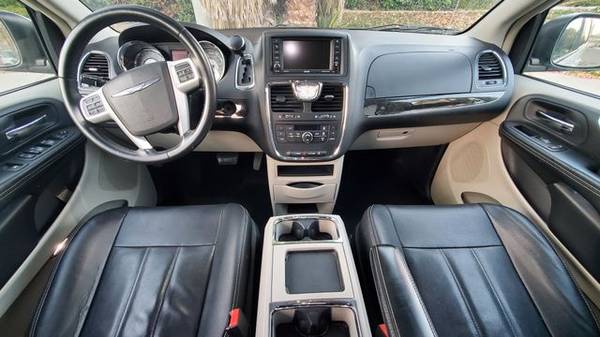2014 Chrysler Town & Country - Financing Available! - cars & trucks... for sale in Tracy, CA – photo 24