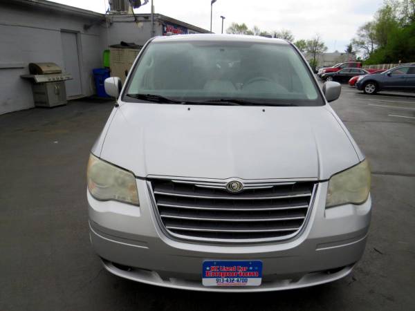 2010 Chrysler Town Country 4dr Wgn Touring - 3 DAY SALE! - cars & for sale in Merriam, MO – photo 4
