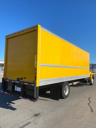 2015 Internationl 4300, 26Ft Box - cars & trucks - by owner -... for sale in west chester, IN – photo 2