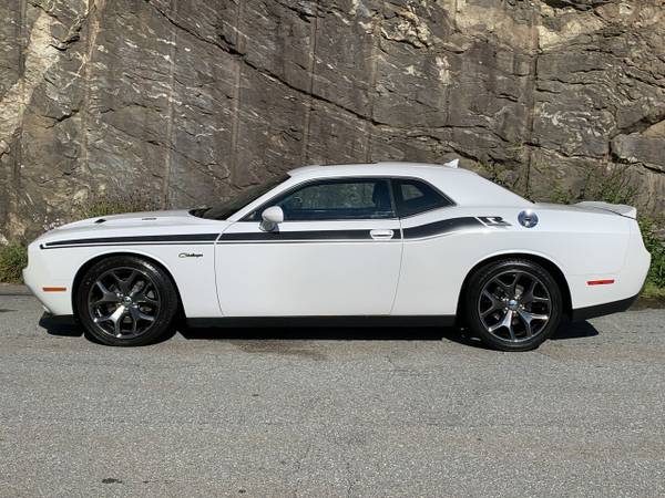 2015 Dodge Challenger R/T - cars & trucks - by dealer - vehicle... for sale in Tyngsboro, MA – photo 11