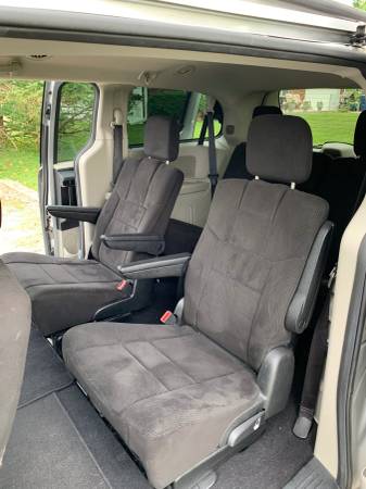 2012 DODGE GRAND CARAVAN 7PSS. AC LOADED -LADY OWNED RUNS GREAT CLEAN for sale in Fishers, IN – photo 7
