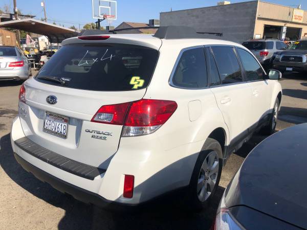 2011 Subaru Outback - cars & trucks - by dealer - vehicle automotive... for sale in Fresno, CA – photo 3