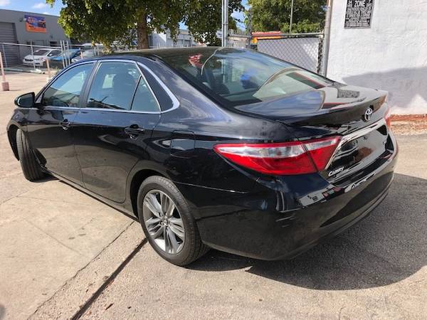 2017 TOYOTA CAMRY SE **LIKE ANEW**CALL HENRY - cars & trucks - by... for sale in HOLLYWOOD 33023, FL – photo 5