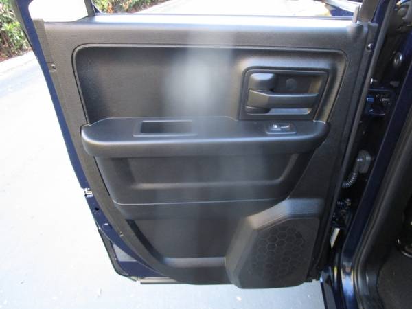 2013 Ram 1500 - RECENTLY SMOGGED - 6 SEATER - AC AND HEATER WORKS -... for sale in Sacramento , CA – photo 15