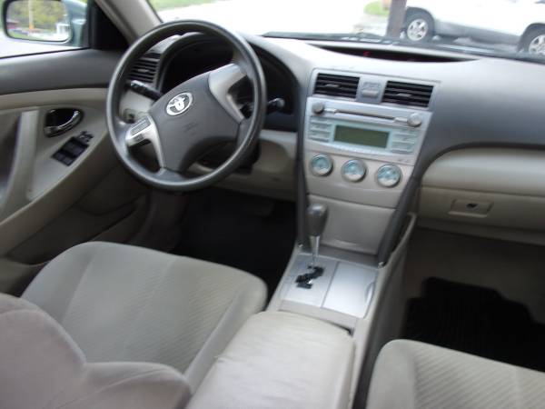 2009 Toyota Camry LE (runs perfect) - - by dealer for sale in Cincinnati, OH – photo 5