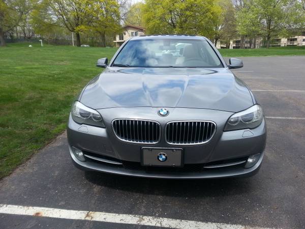 2013 BMW 528i xDrive Sedan AWD GREAT ON GAS Lthr Moon Only for sale in Lansing, MI – photo 3
