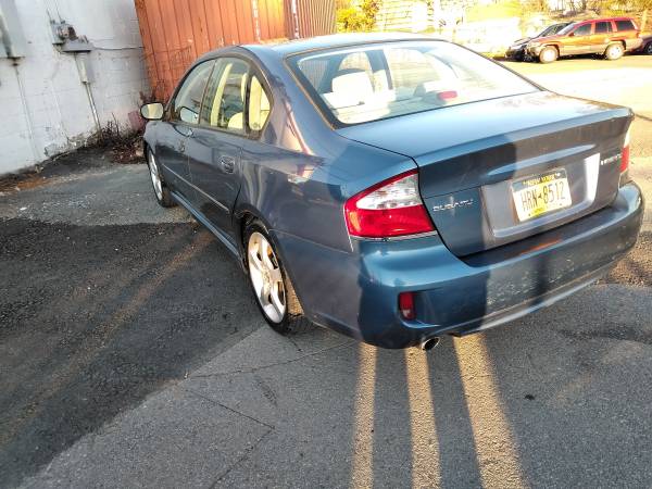08 subaru legacy awd sedan - cars & trucks - by dealer - vehicle... for sale in Vails Gate, NY – photo 4