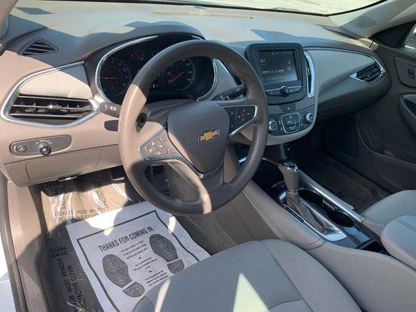 2018 Chevrolet Chevy Malibu LT 4dr Sedan 100% CREDIT APPROVAL! for sale in TAMPA, FL – photo 9