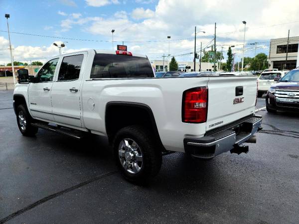 2018 GMC Sierra 2500HD 4WD Crew Cab 153.7 SLT GUARANTEE APPROVAL! -... for sale in Dayton, OH – photo 5