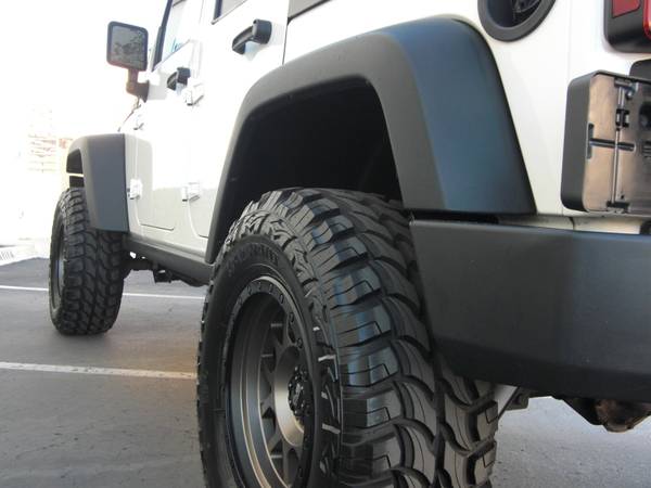 2010 JEEP WRANGLER UNLIMITED RUBICON LIFTED SUPER NICE NEW 33" M/T -... for sale in San Diego, CA – photo 12
