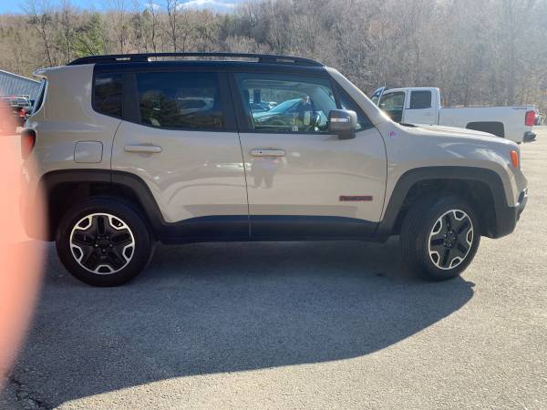 2016 Jeep Renegade Trailhawk - - by dealer - vehicle for sale in Other, VT – photo 6