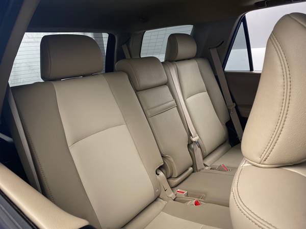 2019 Toyota 4Runner SR5 Premium Sport Utility 4D suv Blue - FINANCE... for sale in Chicago, IL – photo 20