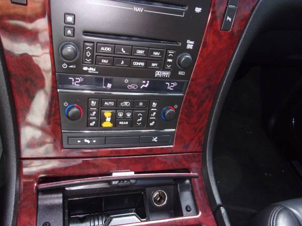 2009 Cadillac Escalade ESV Ultra Luxury AWD for sale in Georgetown, KY – photo 11