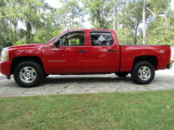2008 *Chevrolet* *Silverado 1500* RED for sale in Garden City, NM