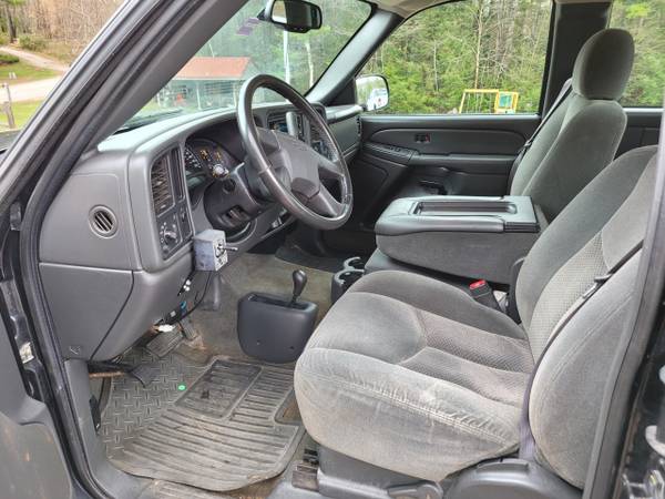 2004 Chevy Silverado 2500 HD 4X4 TODAY 5/10 - - by for sale in Belmont, ME – photo 9