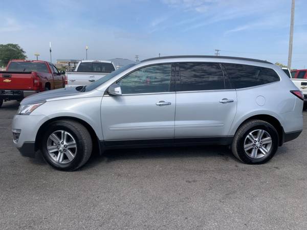 2016 CHEVROLET TRAVERSE LT - cars & trucks - by dealer - vehicle... for sale in Chenoa, IL – photo 5