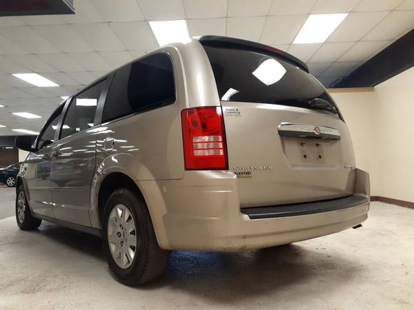 2009 Chrysler Town Country Van, ....NICE!!!!.... - cars & trucks -... for sale in Decatur, GA – photo 8