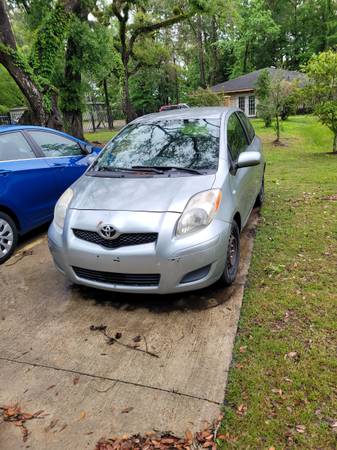 2010 toyota yaris low miles excellent conditions for sale in Mandeville, LA – photo 2