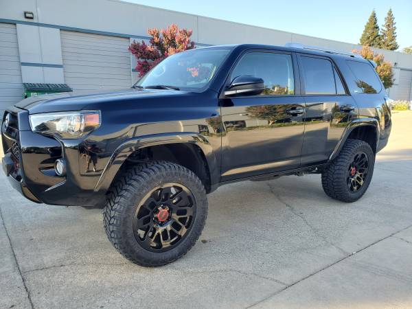 2017 TOYOTA 4RUNNER LIFTED 20S W/33, 27000 MILES for sale in Rancho Cordova, CA – photo 5