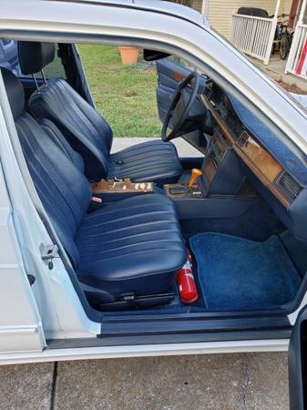 Classic 1987 Mercedes-Benz 190E LOW MILEAGE - cars & trucks - by... for sale in Lavergne, TN – photo 9