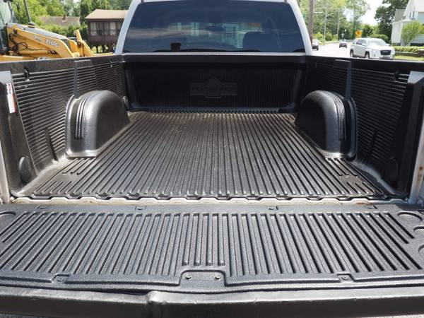 2004 GMC Sierra 2500 4X4 Crew Cab Auto Full Power 1-Owner Super Clean for sale in West Warwick, MA – photo 19