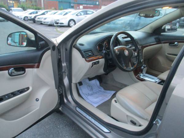 2007 Saturn Aura XE **Sunroof/Leather & Cold A/C** - cars & trucks -... for sale in Roanoke, VA – photo 12