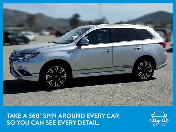 2018 Mitsubishi Outlander PHEV SEL Sport Utility 4D suv Silver for sale in Syracuse, NY – photo 3