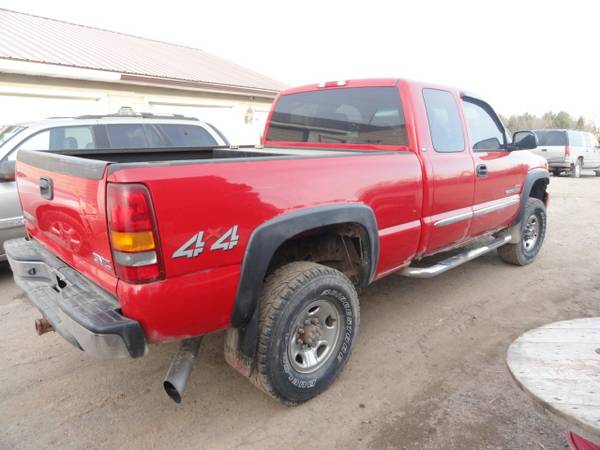 2003 GMC Sierra 2500 HD - cars & trucks - by dealer - vehicle... for sale in Dorchester, WI – photo 4
