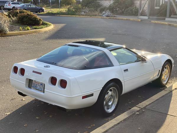 1995 Corvette Coupe W/dual Roof panels low miles White/Red Must See... for sale in PUYALLUP, WA – photo 9