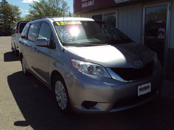 2013 Toyota Sienna 5dr 7-Pass Van V6 LE AWD (Natl) for sale in Other, IN – photo 11