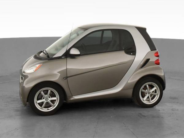 2012 smart fortwo Passion Hatchback Coupe 2D coupe Gray - FINANCE -... for sale in Fresh Meadows, NY – photo 4