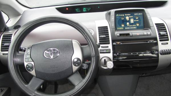 2005 Toyota Prius - cars & trucks - by dealer - vehicle automotive... for sale in Portland, OR – photo 13