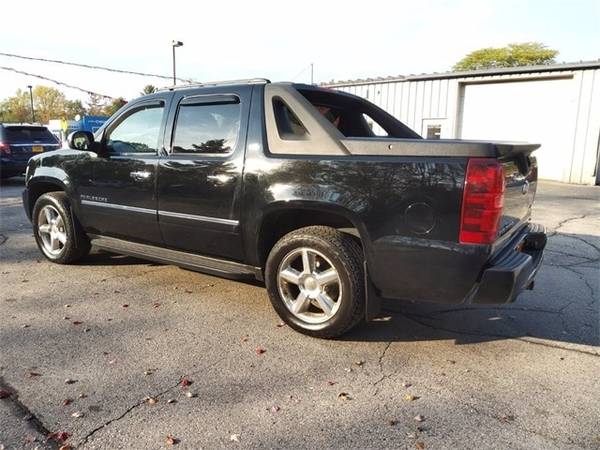 2010 Chevrolet Avalanche LTZ - cars & trucks - by dealer - vehicle... for sale in Oconto, WI – photo 2
