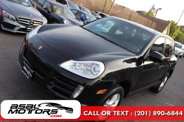 Black 2010 Porsche Cayenne TRIM 85, 672 miles - North Jersey - cars for sale in East Rutherford, NJ – photo 9