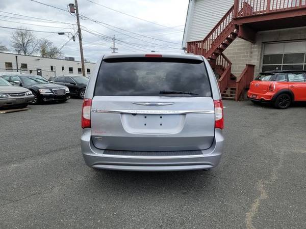 2016 Chrysler Town & Country Touring Minivan 4D - - by for sale in Gloucester City, NJ – photo 15