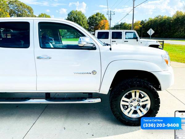 2015 Toyota Tacoma 4WD Double Cab V6 AT (Natl) - cars & trucks - by... for sale in King, NC – photo 10