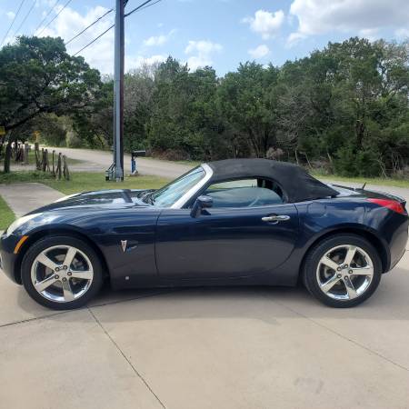 2008 Pontiac Solstice convertible automatic cold ac chrome wheels CD for sale in Austin, TX – photo 3