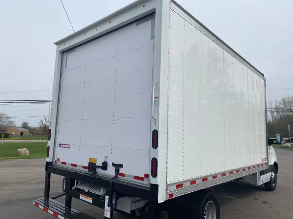 2019 Freightliner 14 Box Truck DIESEL LIKE NEW 1K MILES for sale in Swartz Creek,MI, OH – photo 10